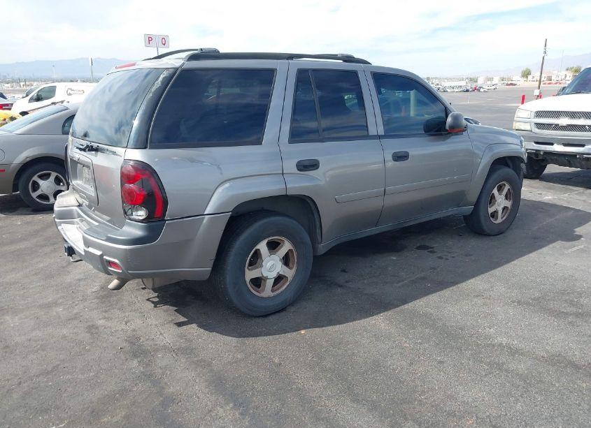 Photo 4 of 2006 Chevrolet Trailblazer LS (VIN 1GNDT13S962187416)
