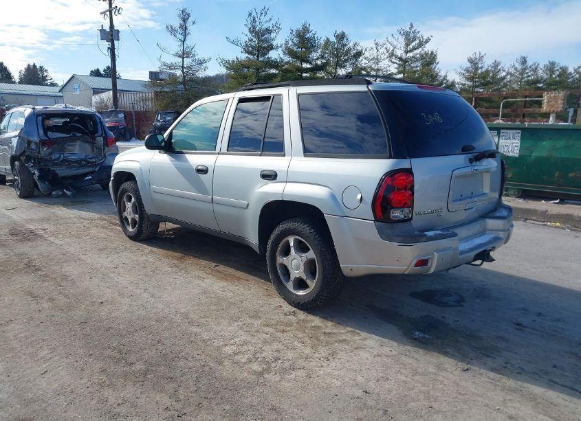 Photo 3 of 2007 Chevrolet Trailblazer LS (VIN 1GNDT13S972163148)