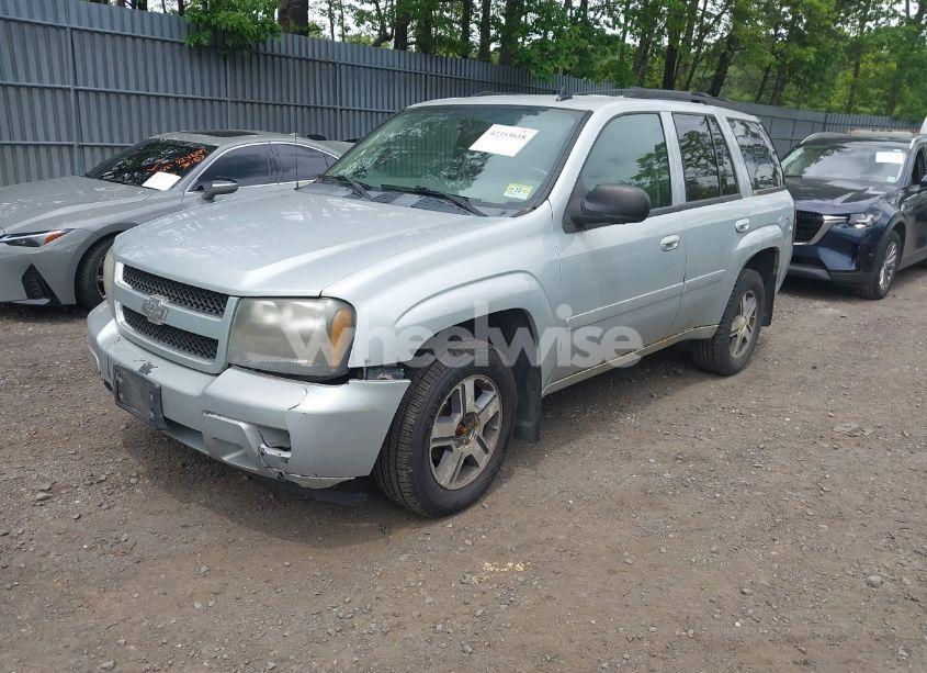 Photo 2 of 2007 Chevrolet Trailblazer LT (VIN 1GNDT13S972197753)