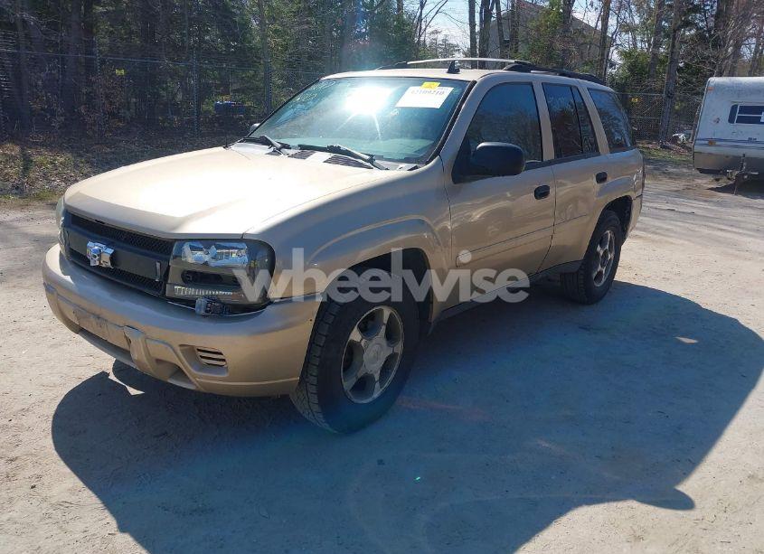 Photo 2 of 2007 Chevrolet Trailblazer LS (VIN 1GNDT13S972247860)