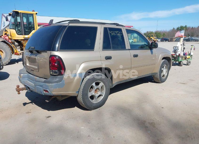 Photo 4 of 2007 Chevrolet Trailblazer LS (VIN 1GNDT13S972247860)