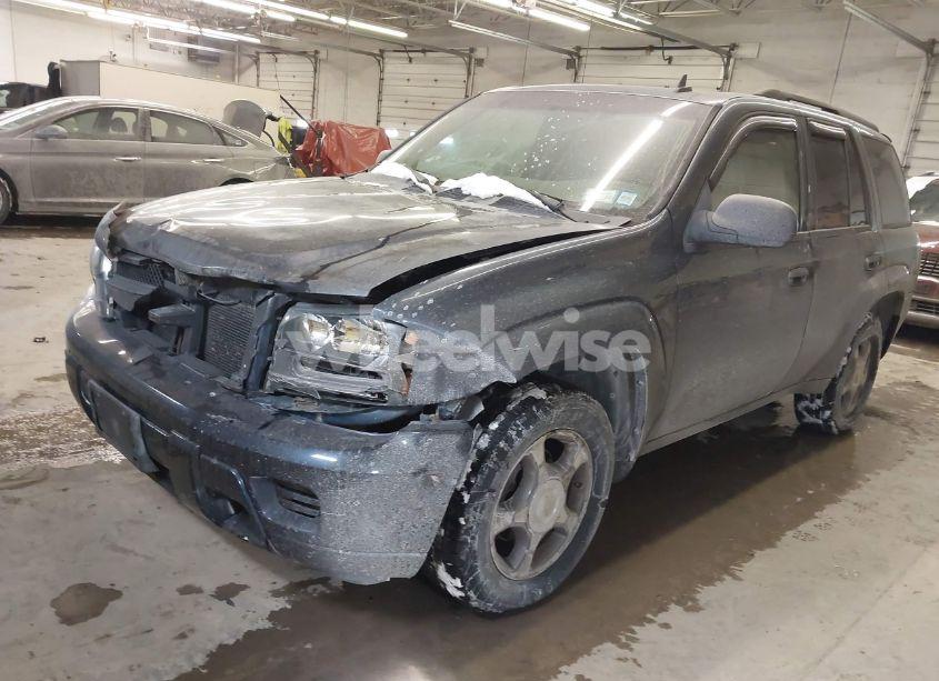Photo 2 of 2007 Chevrolet Trailblazer LS (VIN 1GNDT13S972297058)