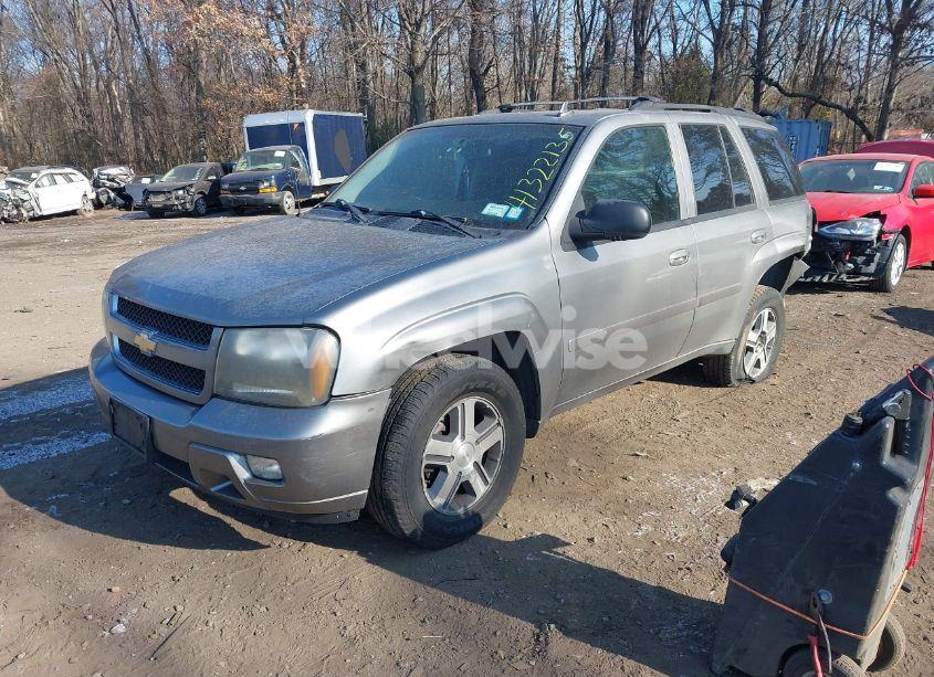 Photo 2 of 2007 Chevrolet Trailblazer LT (VIN 1GNDT13S972298937)