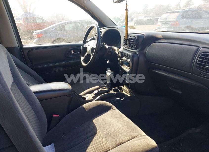 Photo 5 of 2007 Chevrolet Trailblazer LT (VIN 1GNDT13S972298937)
