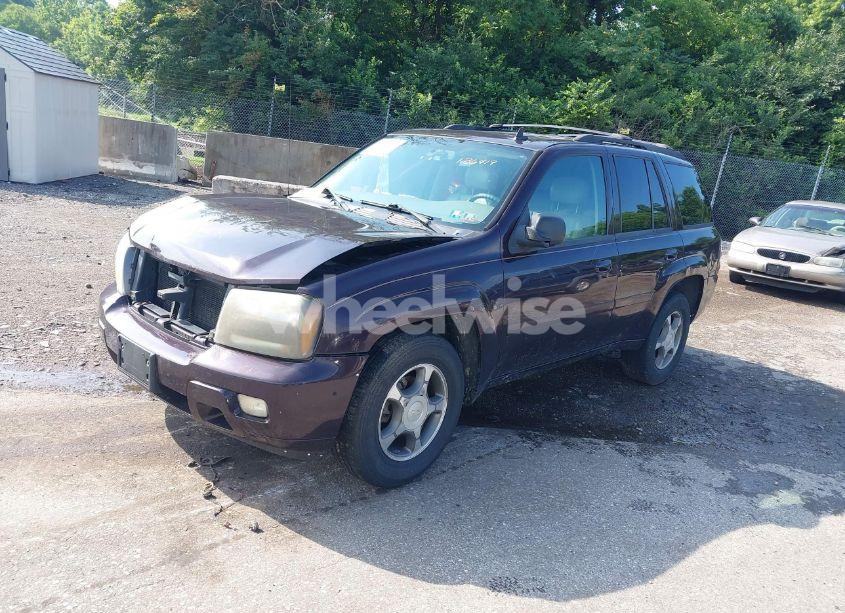 Photo 2 of 2008 Chevrolet Trailblazer LT (VIN 1GNDT13S982136419)