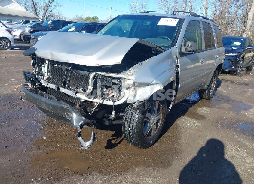 Photo 2 of 2008 Chevrolet Trailblazer LT (VIN 1GNDT13S982137912)