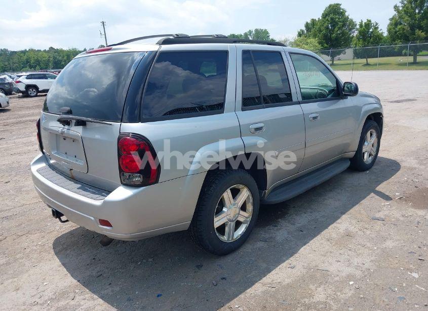 Photo 4 of 2008 Chevrolet Trailblazer LT (VIN 1GNDT13S982158436)