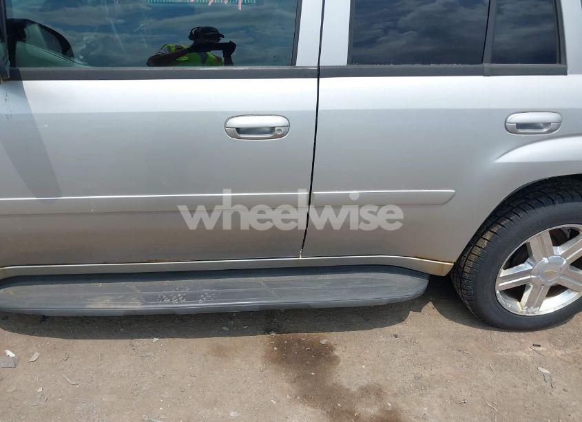 Photo 6 of 2008 Chevrolet Trailblazer LT (VIN 1GNDT13S982158436)