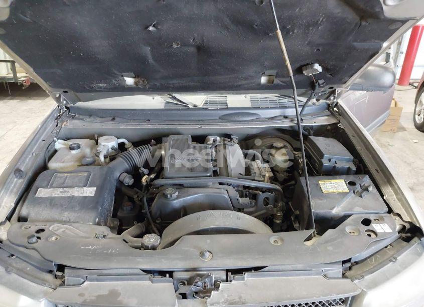 Photo 9 of 2002 Chevrolet Trailblazer LT (VIN 1GNDT13SX22240103)