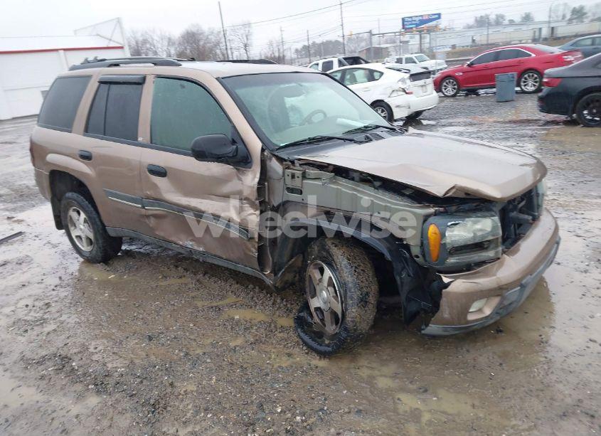 2002 Chevrolet Trailblazer LT (VIN 1GNDT13SX22340945) main photo