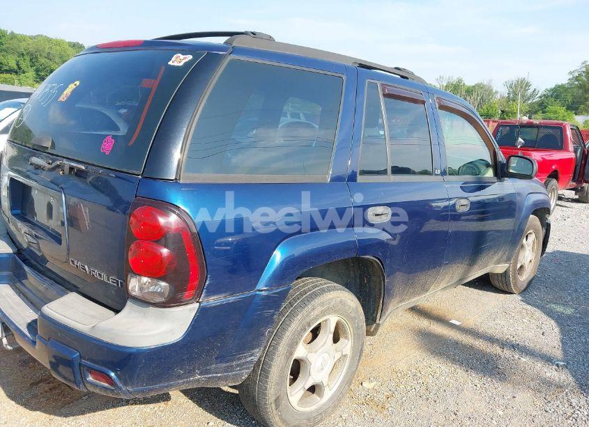 Photo 4 of 2002 Chevrolet Trailblazer LS (VIN 1GNDT13SX22464102)