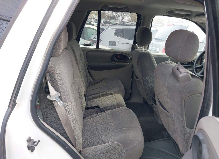 Photo 8 of 2002 Chevrolet Trailblazer LS (VIN 1GNDT13SX22478629)