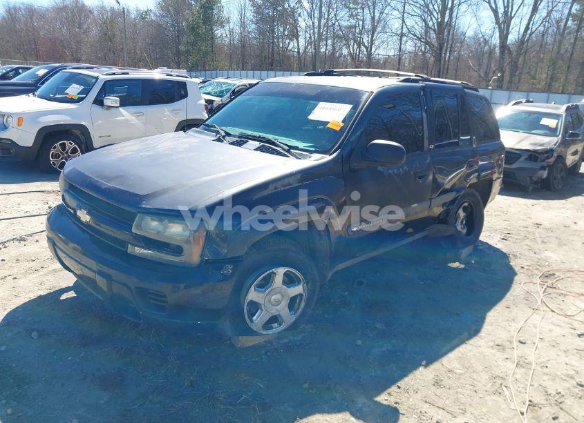 Photo 2 of 2003 Chevrolet Trailblazer LS (VIN 1GNDT13SX32178588)