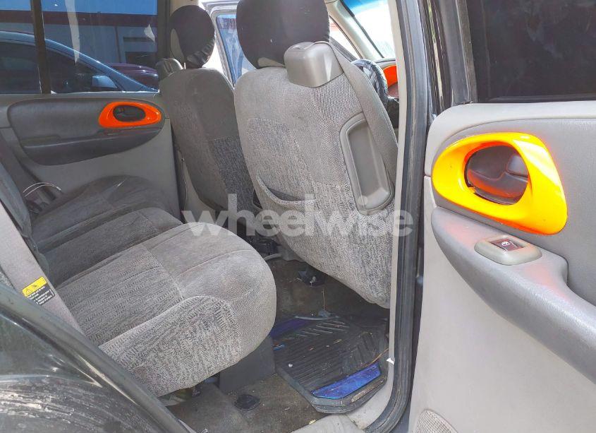 Photo 8 of 2003 Chevrolet Trailblazer LS (VIN 1GNDT13SX32370433)