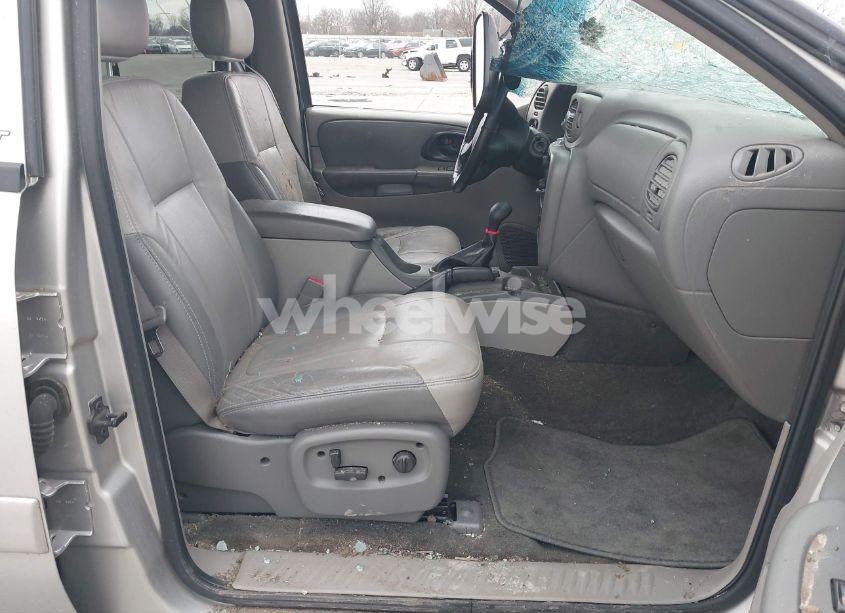Photo 5 of 2004 Chevrolet Trailblazer LT (VIN 1GNDT13SX42157368)