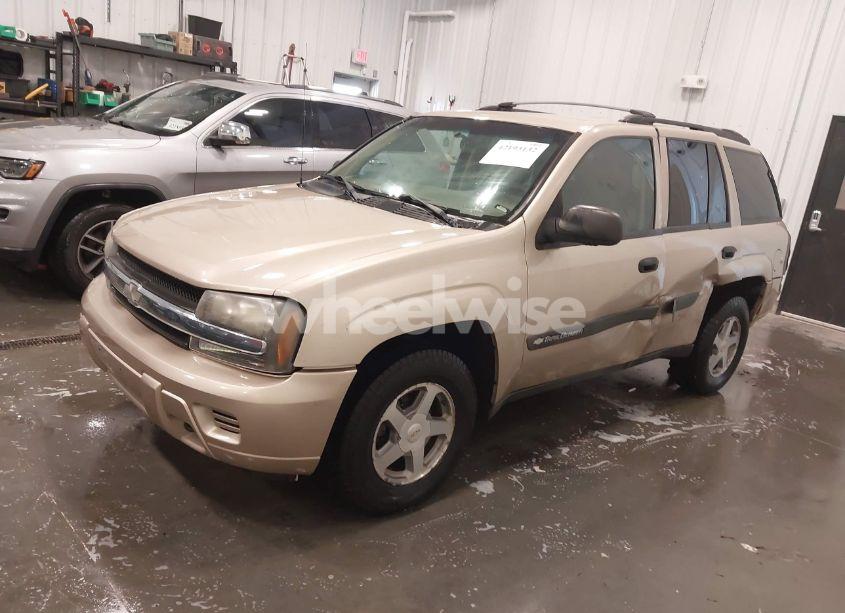 Photo 2 of 2004 Chevrolet Trailblazer LS (VIN 1GNDT13SX42205760)