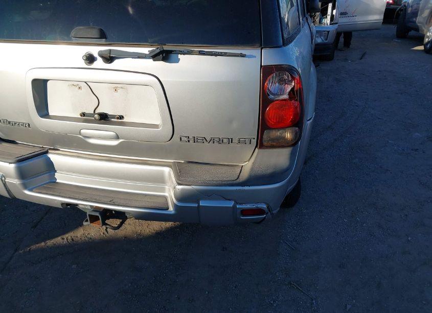 Photo 6 of 2004 Chevrolet Trailblazer LS (VIN 1GNDT13SX42218329)