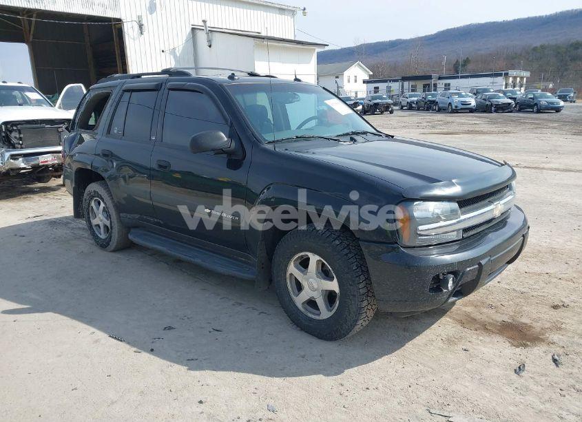 2004 Chevrolet Trailblazer LS (VIN 1GNDT13SX42238094) main photo