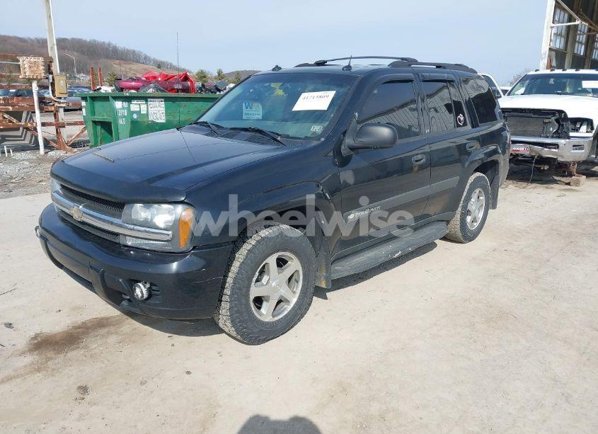 Photo 2 of 2004 Chevrolet Trailblazer LS (VIN 1GNDT13SX42238094)