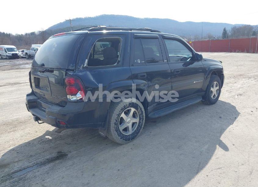 Photo 4 of 2004 Chevrolet Trailblazer LS (VIN 1GNDT13SX42238094)