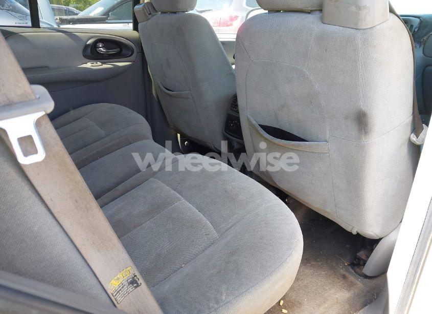 Photo 8 of 2005 Chevrolet Trailblazer LS (VIN 1GNDT13SX52297180)