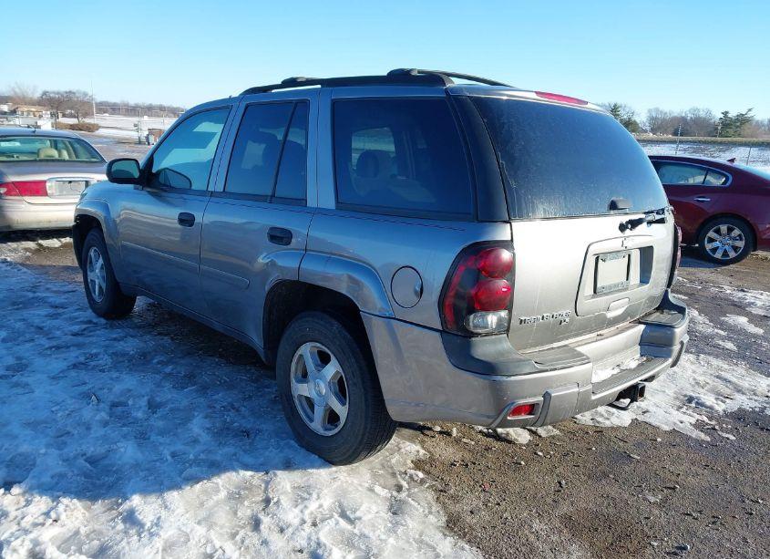 Photo 3 of 2006 Chevrolet Trailblazer LS (VIN 1GNDT13SX62136393)