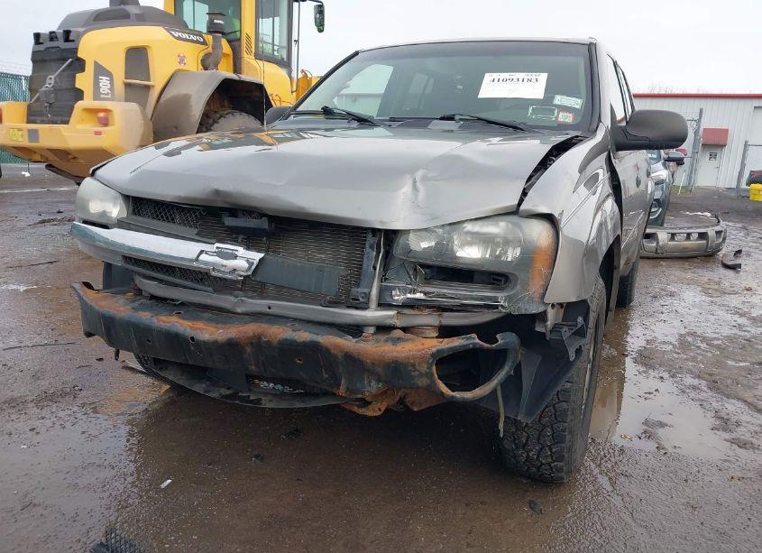 Photo 6 of 2006 Chevrolet Trailblazer LS (VIN 1GNDT13SX62256727)