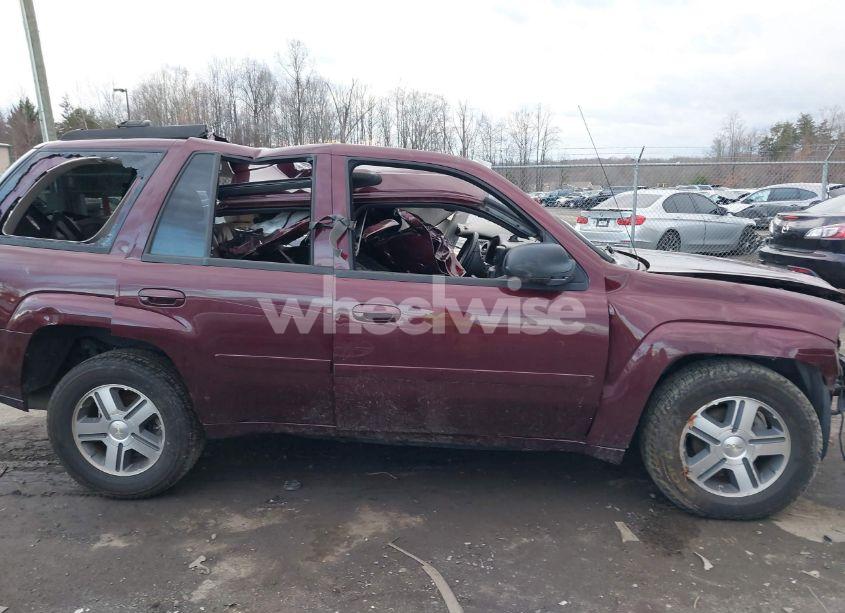 Photo 13 of 2007 Chevrolet Trailblazer LT (VIN 1GNDT13SX72257538)