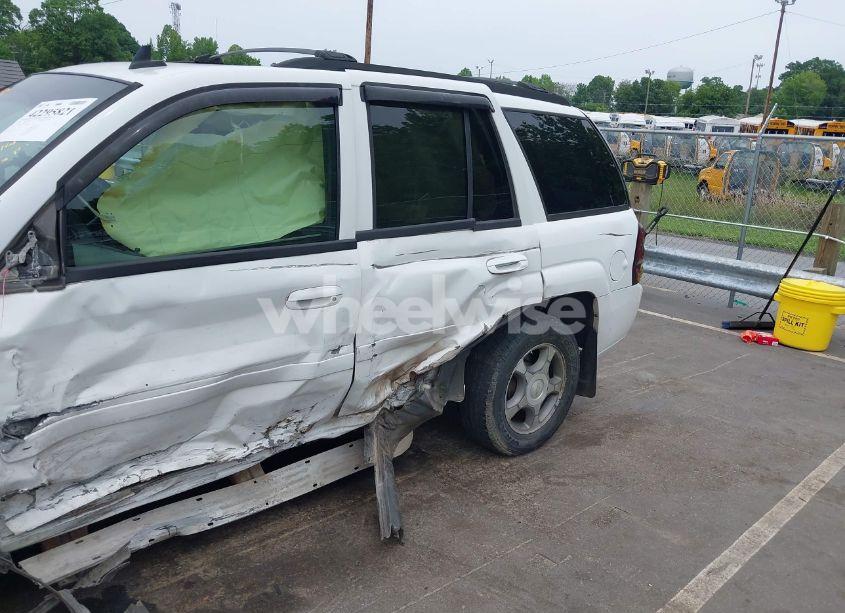 Photo 6 of 2008 Chevrolet Trailblazer LT (VIN 1GNDT13SX82222743)