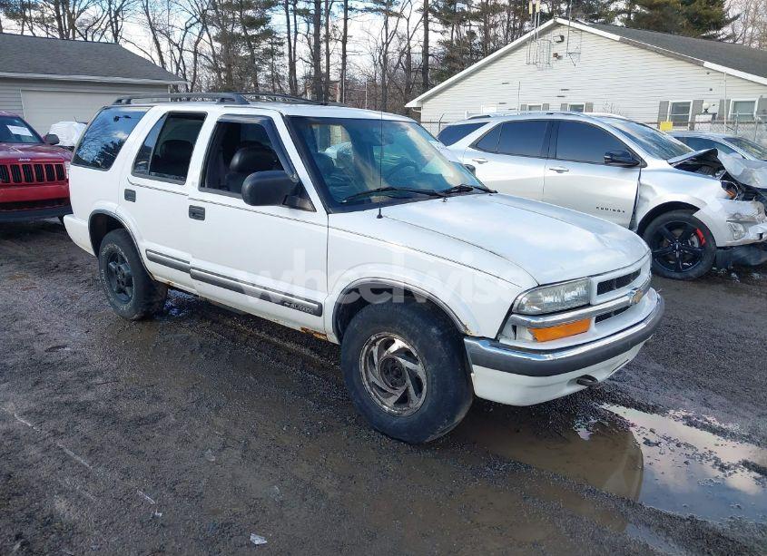 2001 Chevrolet Blazer LT (VIN 1GNDT13W012158849) main photo