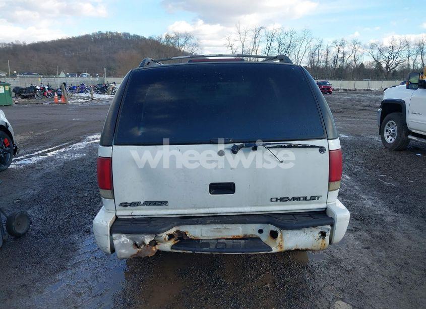 Photo 17 of 2001 Chevrolet Blazer LT (VIN 1GNDT13W012158849)