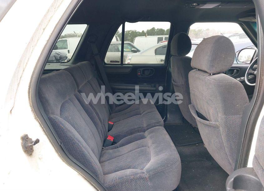 Photo 8 of 2001 Chevrolet Blazer LT (VIN 1GNDT13W01K256649)