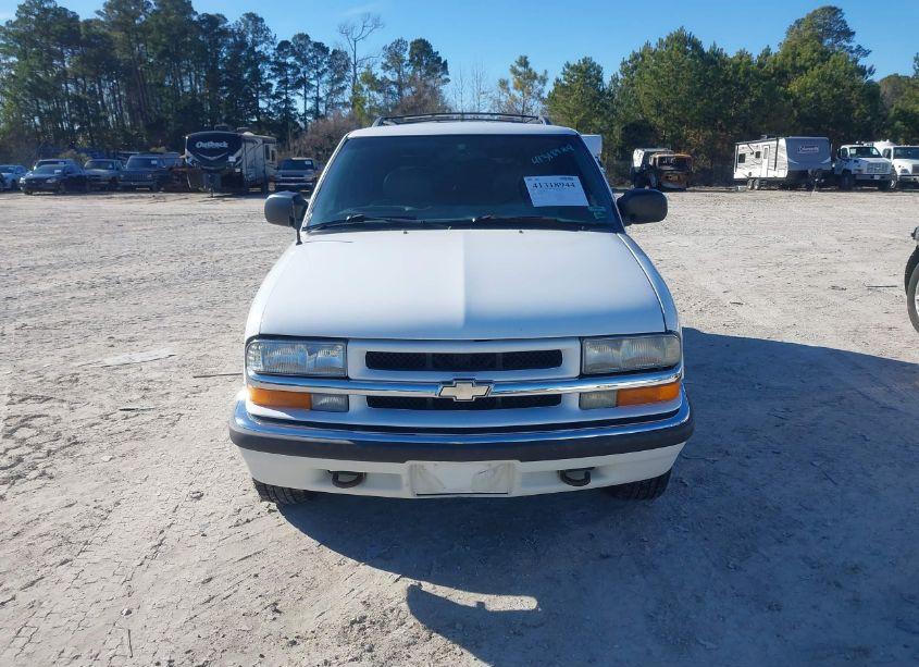 Photo 6 of 2002 Chevrolet Blazer LS (VIN 1GNDT13W02K111595)