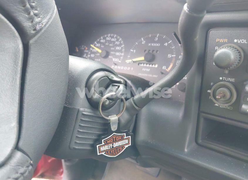 Photo 11 of 1996 Chevrolet Blazer (VIN 1GNDT13W0T2211682)