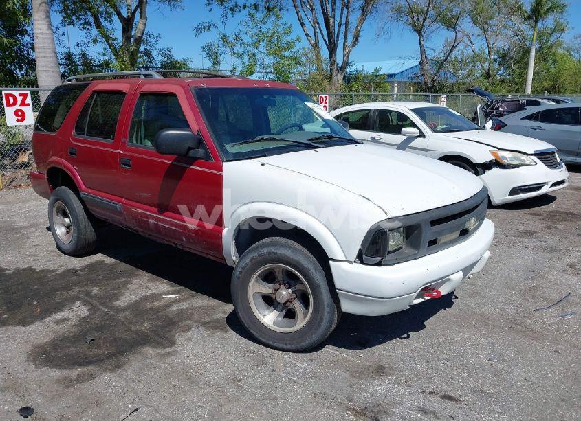 1997 Chevrolet Blazer LT (VIN 1GNDT13W0V2175348) main photo