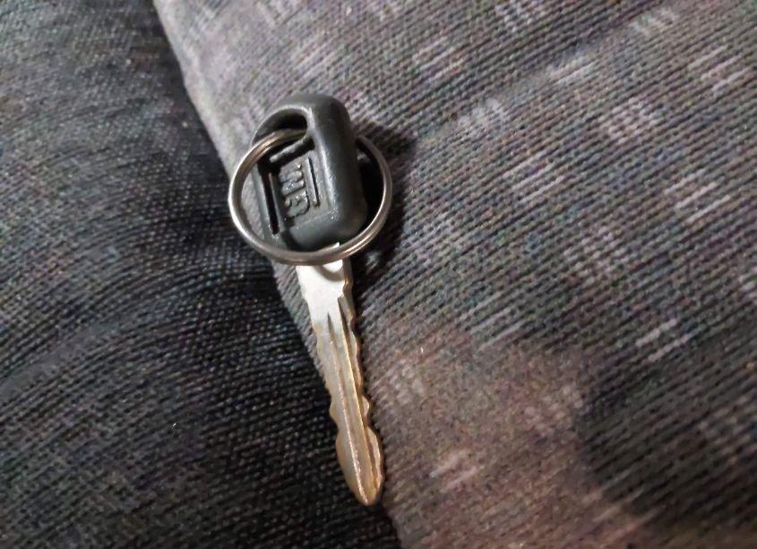 Photo 11 of 1998 Chevrolet Blazer LS (VIN 1GNDT13W0W2206731)