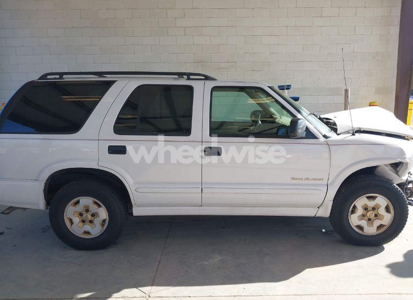 Photo 14 of 2000 Chevrolet Blazer TRAILBLAZER (VIN 1GNDT13W0Y2159624)