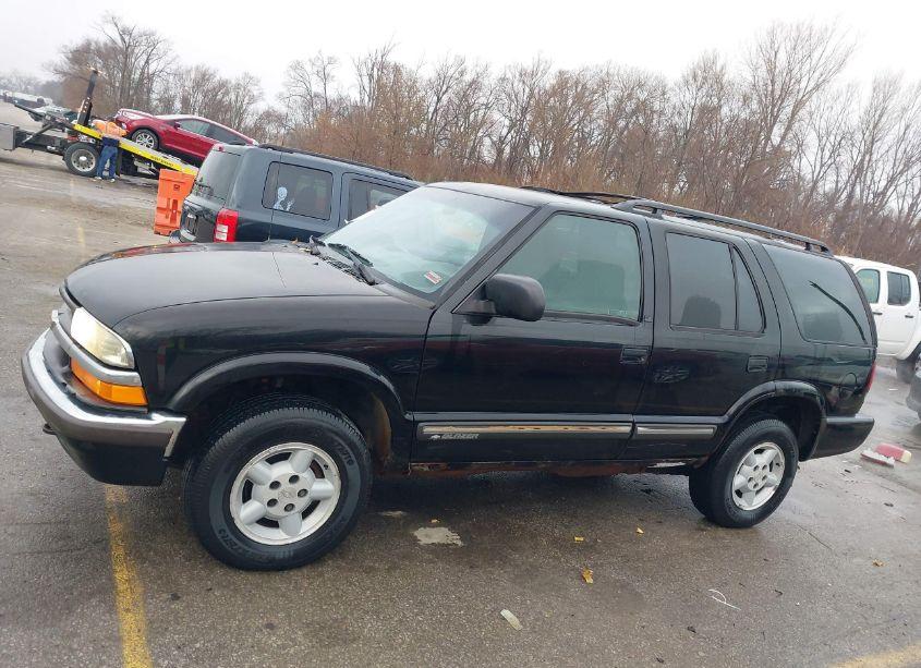 Photo 15 of 2000 Chevrolet Blazer LS (VIN 1GNDT13W0Y2178030)