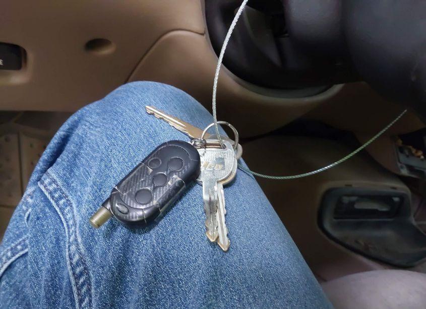 Photo 11 of 2000 Chevrolet Blazer LS (VIN 1GNDT13W0YK142077)