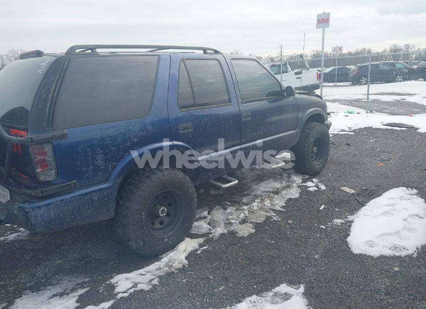 Photo 4 of 2000 Chevrolet Blazer LS (VIN 1GNDT13W0YK194325)