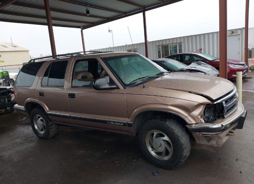 Photo 13 of 1996 Chevrolet Blazer (VIN 1GNDT13W1T2225106)