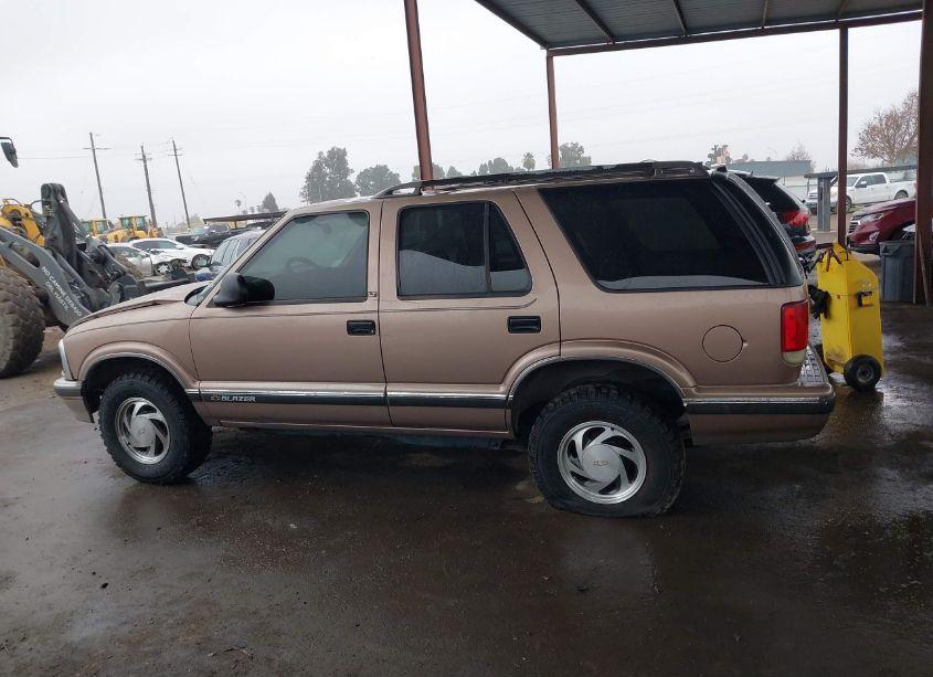 Photo 14 of 1996 Chevrolet Blazer (VIN 1GNDT13W1T2225106)