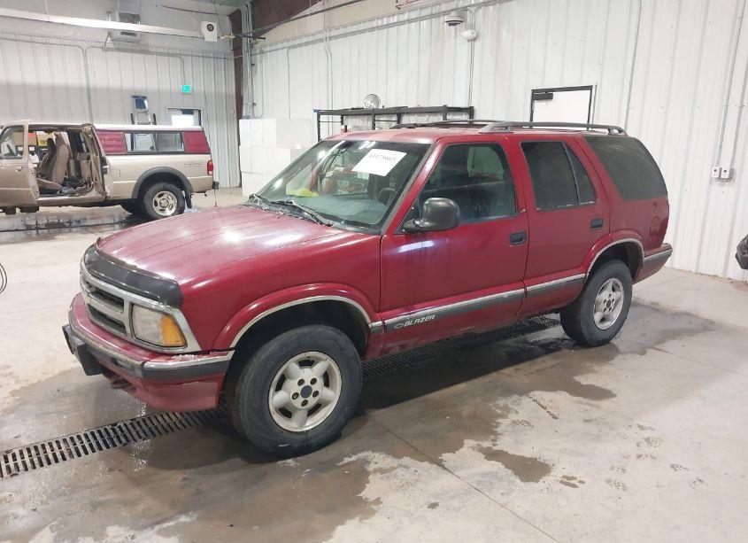 Photo 2 of 1997 Chevrolet Blazer LS (VIN 1GNDT13W1VK202136)