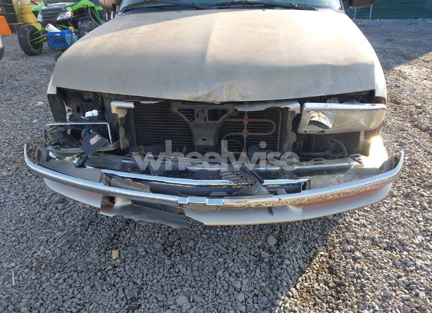 Photo 6 of 2001 Chevrolet Blazer LT (VIN 1GNDT13W212167763)