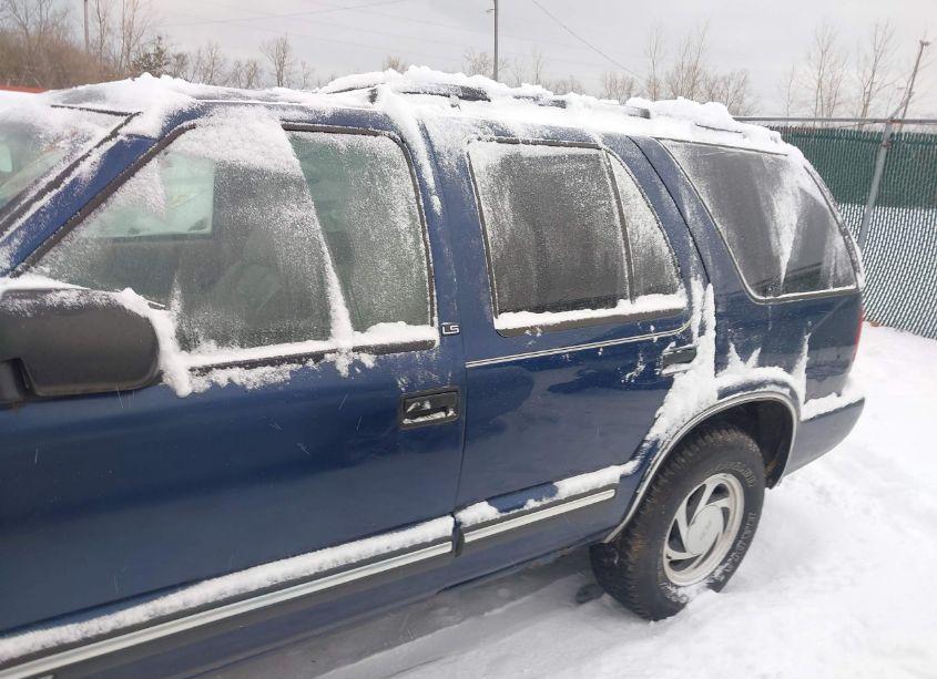 Photo 14 of 2001 Chevrolet Blazer LT (VIN 1GNDT13W212229095)