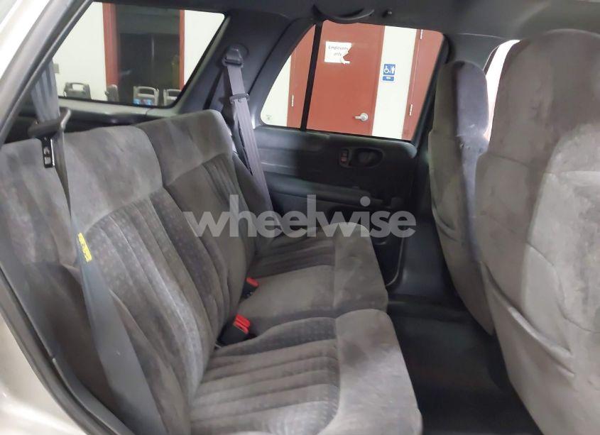 Photo 8 of 2002 Chevrolet Blazer LS (VIN 1GNDT13W22K213187)