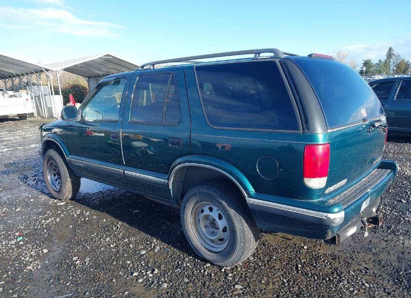 Photo 3 of 1996 Chevrolet Blazer (VIN 1GNDT13W2T2116301)