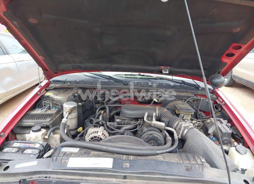 Photo 10 of 1997 Chevrolet Blazer LT (VIN 1GNDT13W2V2103356)