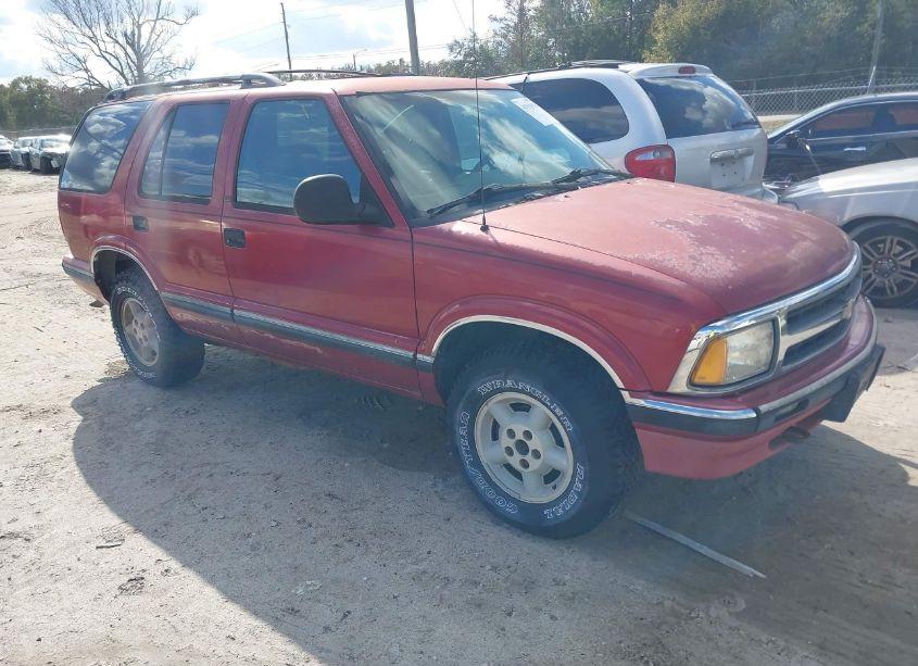 1997 Chevrolet Blazer LS (VIN 1GNDT13W2VK123350) main photo