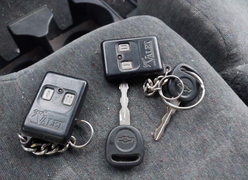 Photo 11 of 2002 Chevrolet Blazer LS (VIN 1GNDT13W32K148379)